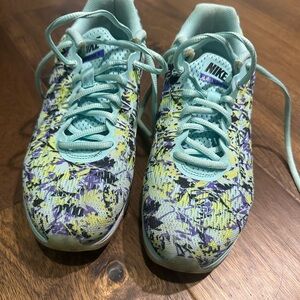 Nike Sneakers Size 9